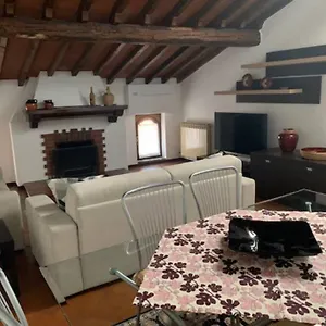 Daisy House: Attic In The Historical Center Apartment